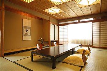קובה Choraku Ryokan מראה חיצוני תמונה