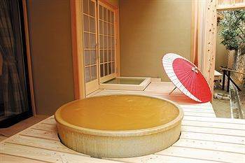 קובה Choraku Ryokan מראה חיצוני תמונה
